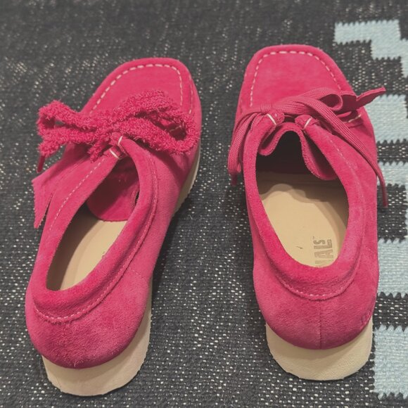 Clarks Originals Wallabee Day Moccasins Shoe, Bright Pink, US 9.5/EU 41 - Picture 6 of 16